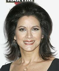 Saundra Santiago Hair Style